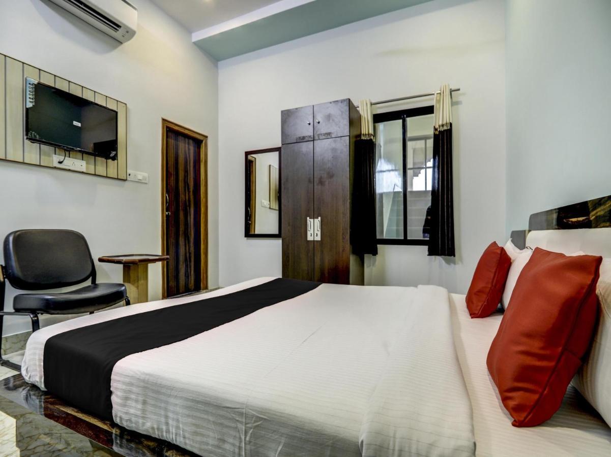 Capital O72337 Hotel Konkan Tadka Bombaim Exterior foto