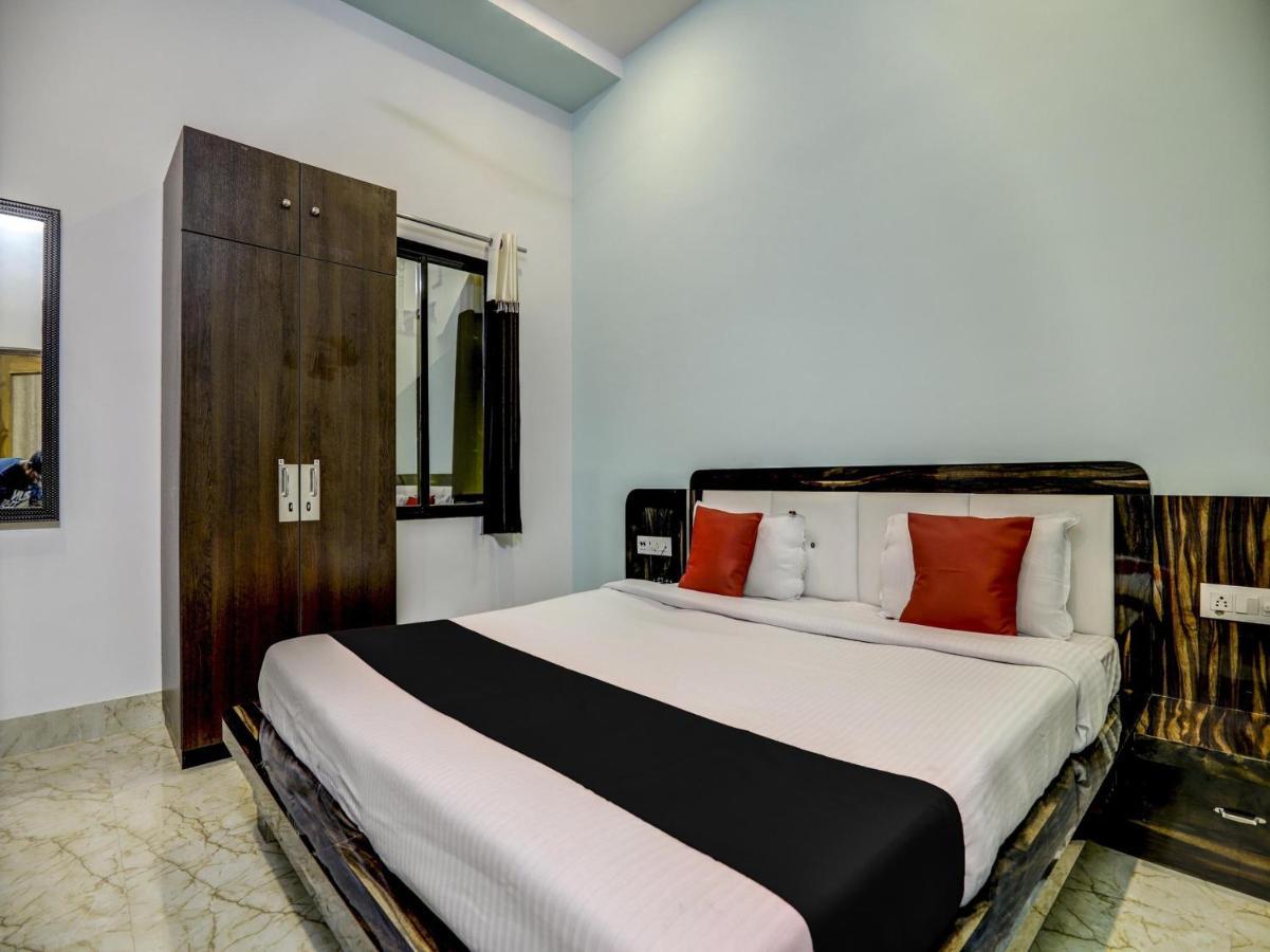 Capital O72337 Hotel Konkan Tadka Bombaim Exterior foto