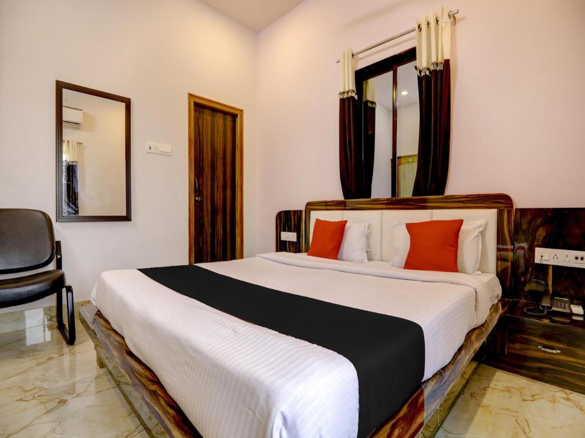 Capital O72337 Hotel Konkan Tadka Bombaim Exterior foto